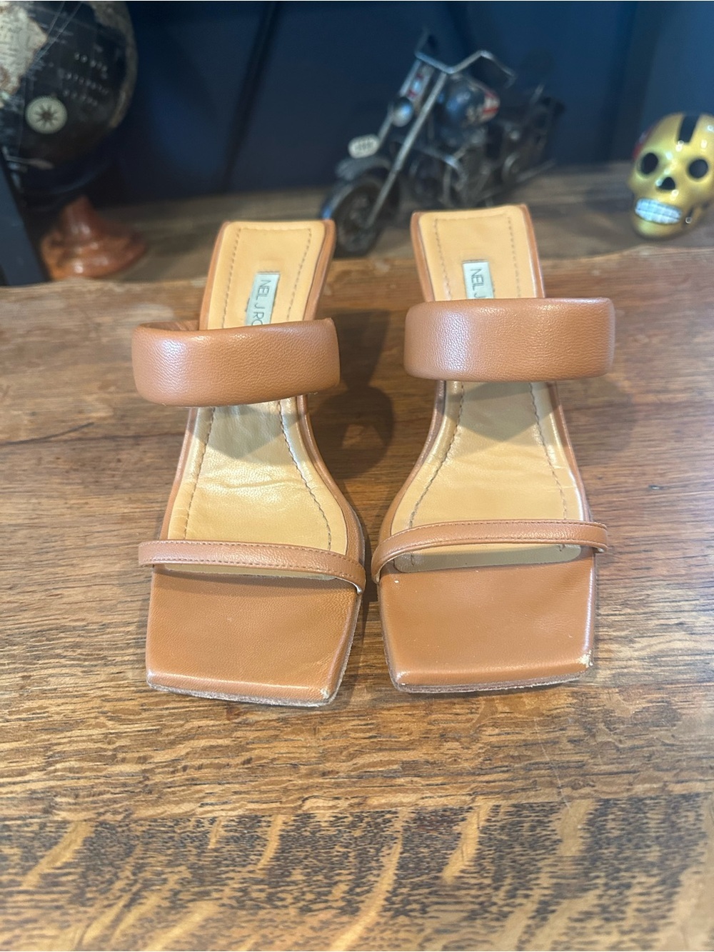 Neil J. Rodgers Minimalist Tan Square-Toe Slide Heels